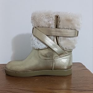 Metalic boots